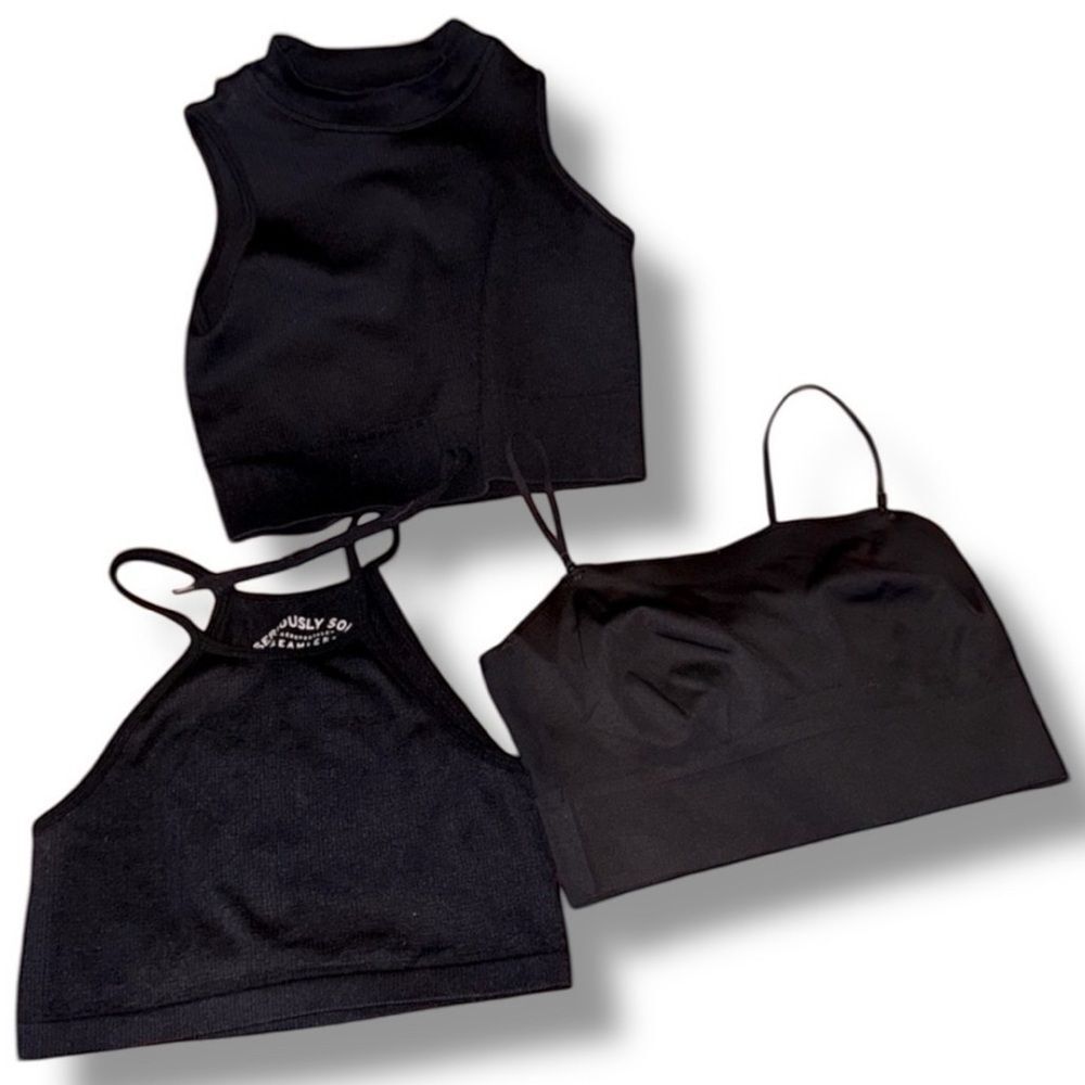 BUNDLE OF 3 Tops Black Activewear Cropped Size Medium 🍭